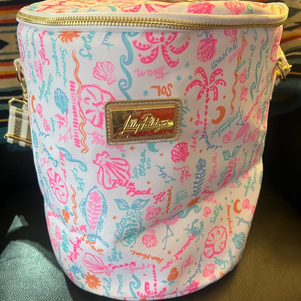 Lilly Pulitzer White & Pink Printed Bucket Bag - Cooler NWOT
